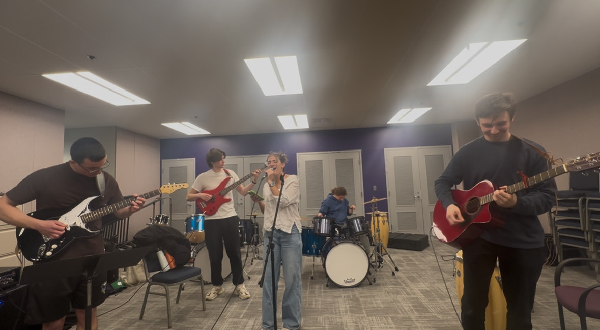 Lucas, Benjamin, Ellie, Dana and Henry practicing in the Hogan band room (2025)