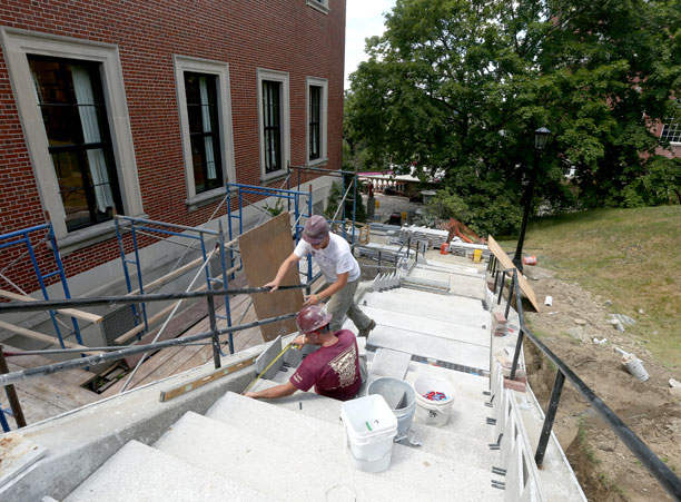 Dinand side stairs renovated