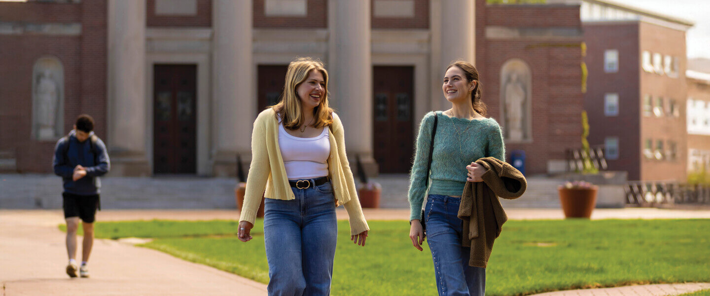 Julia Clarke '25 and Ines de la Fuente '25