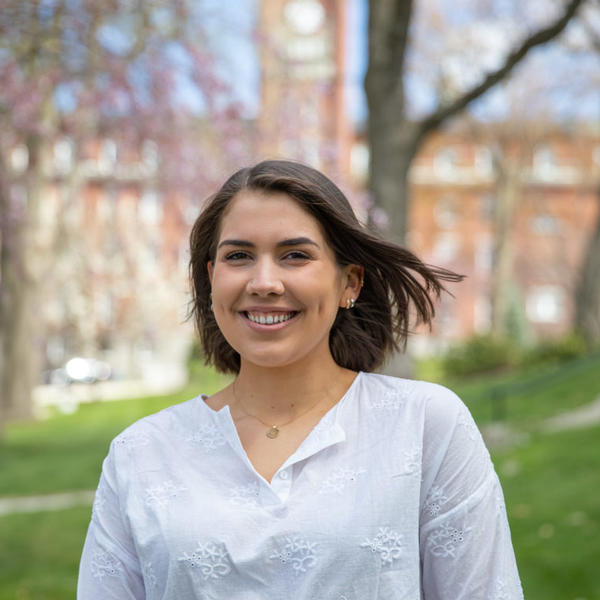 Emma Davison '21 headshot