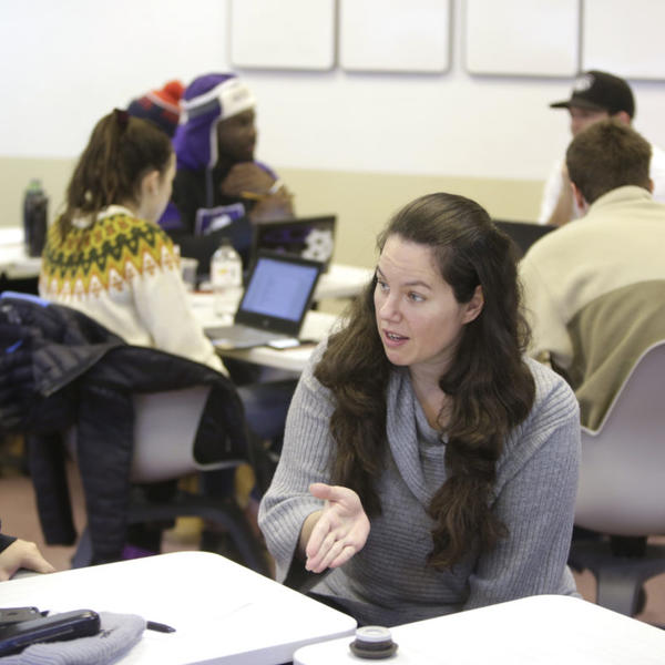 Ja-Naé Duane works with students in Stein Hall in 2018.